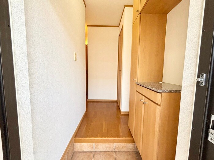 物件内観写真20　(廊下)