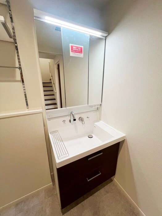 物件内観写真14　(洗面)