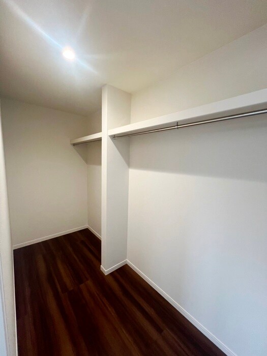 物件内観写真17　(廊下)