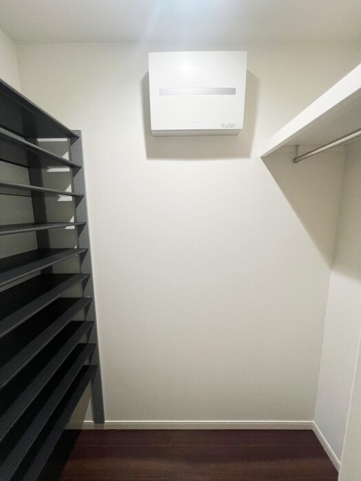 物件内観写真18　(靴箱)