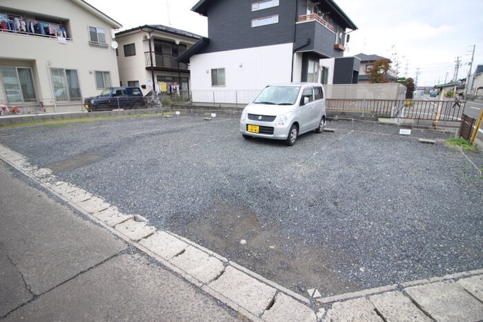 小深荘Ｂの駐車場