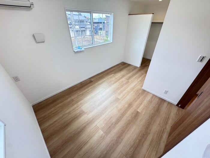 物件内観写真10　(居室)