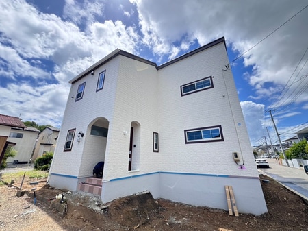 アラマンダB棟外観写真