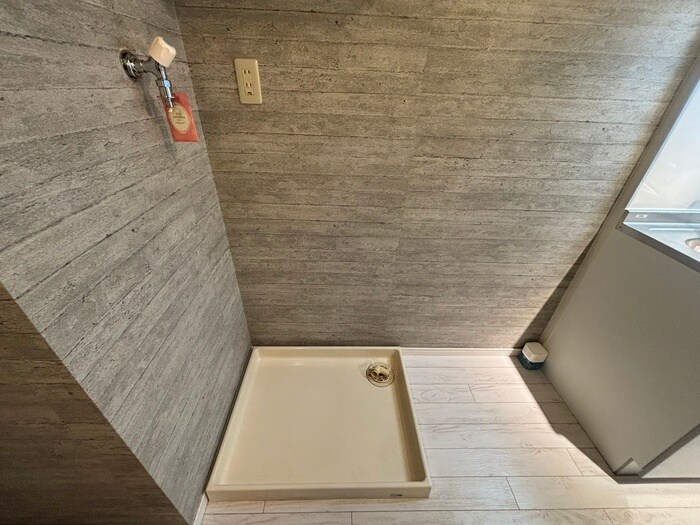 物件内観写真15　(洗濯機置場)