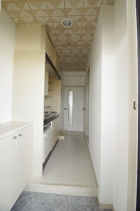 物件内観写真19　(廊下)