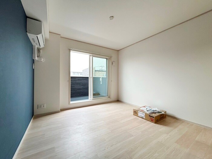 物件内観写真8　(居室)