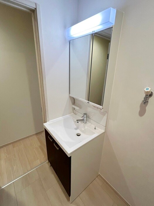 物件内観写真12　(洗面)