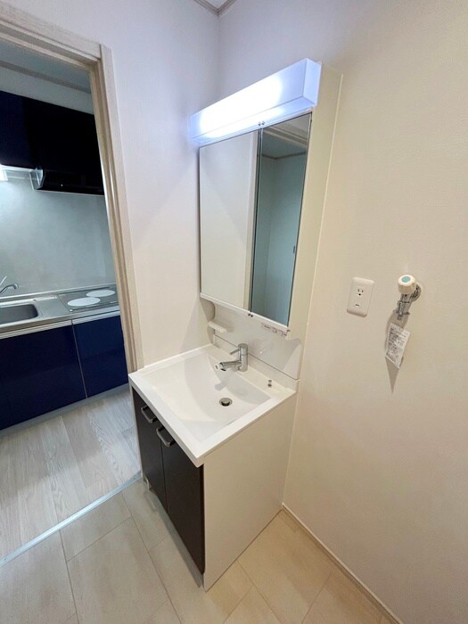 物件内観写真12　(洗面)