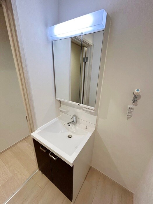 物件内観写真12　(洗面)