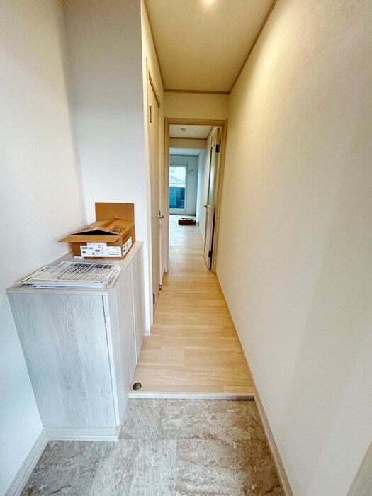 物件内観写真14　(玄関)