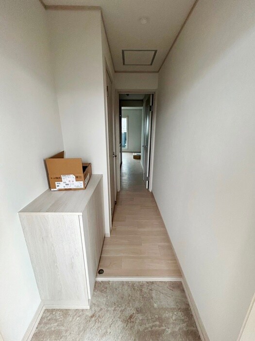 物件内観写真14　(玄関)