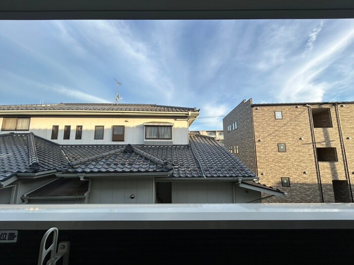 物件内観写真18　(室内からの展望)