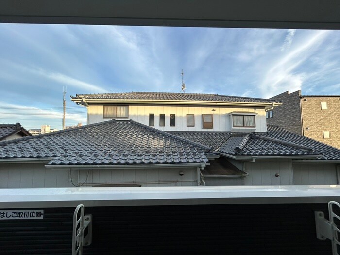 物件内観写真18　(室内からの展望)