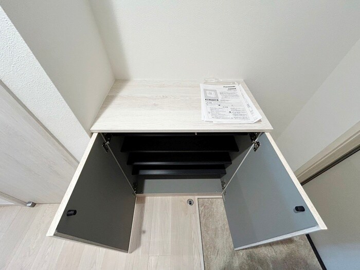 物件内観写真18　(靴箱)