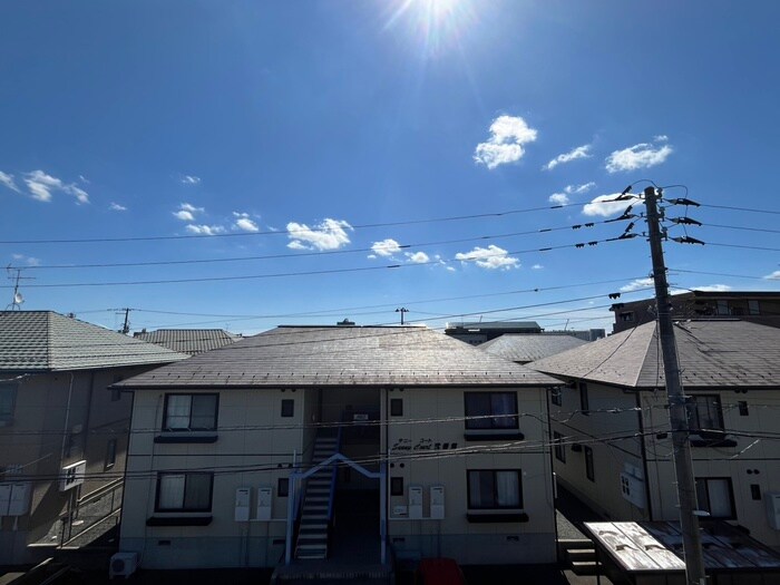 物件内観写真16　(室内からの展望)