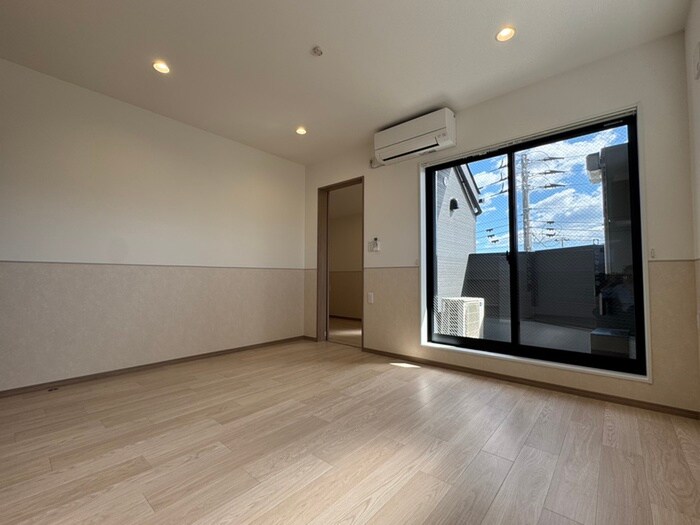 物件内観写真22　(居室)