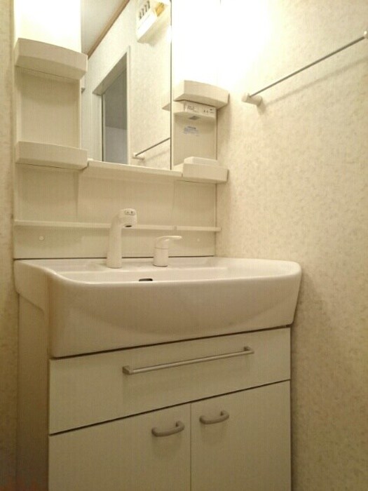 物件内観写真12　(洗面)