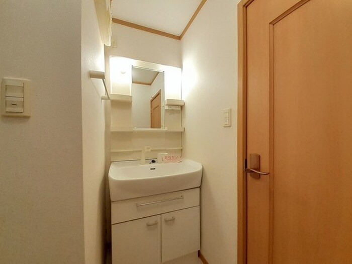 物件内観写真12　(洗面)