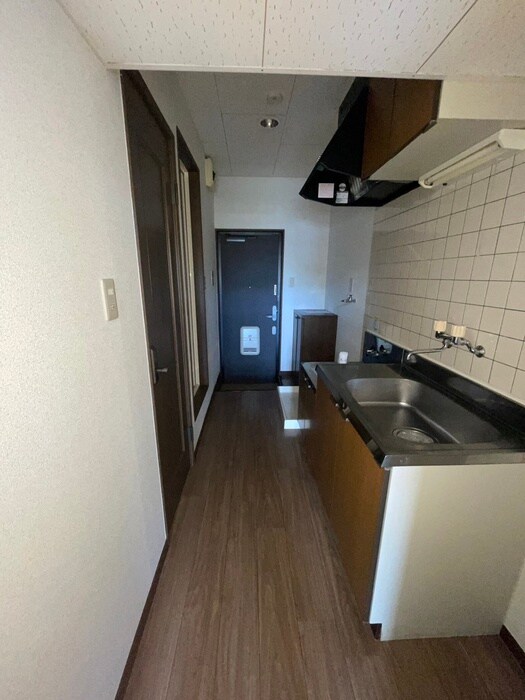 物件内観写真13　(廊下)