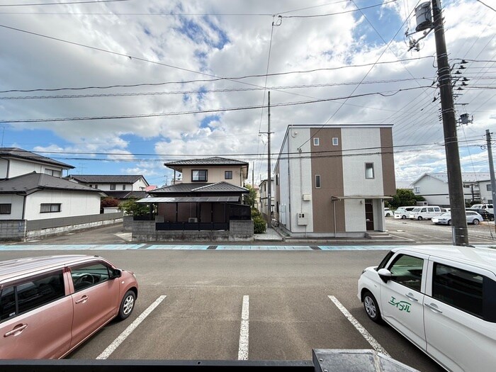 物件内観写真16　(室内からの展望)