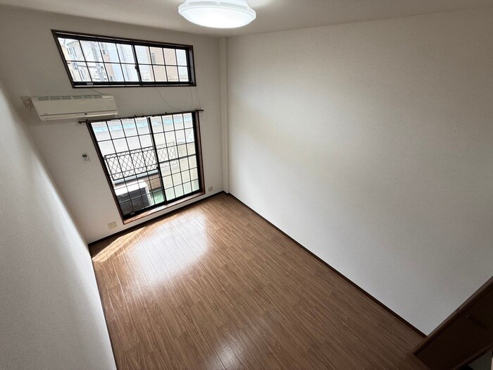 物件内観写真21　(居室)