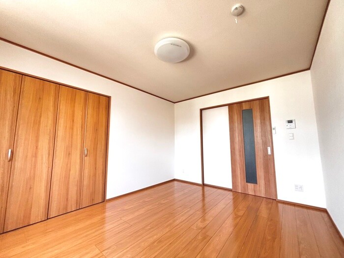 物件内観写真7　(居室)
