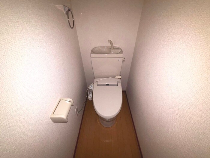 物件内観写真15　(トイレ)