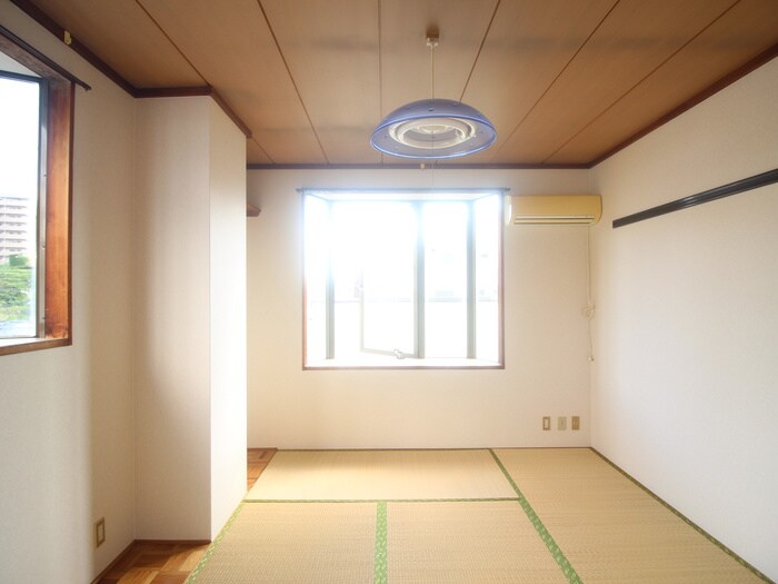 物件内観写真9　(居室)