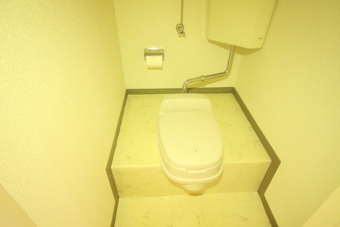 物件内観写真11　(トイレ)