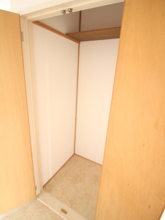 物件内観写真14　(収納)