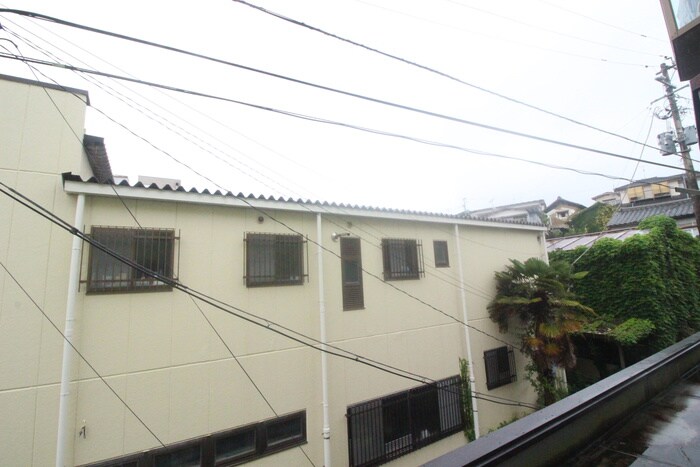 物件内観写真16　(室内からの展望)