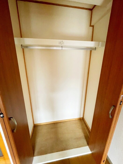 物件内観写真12　(収納)