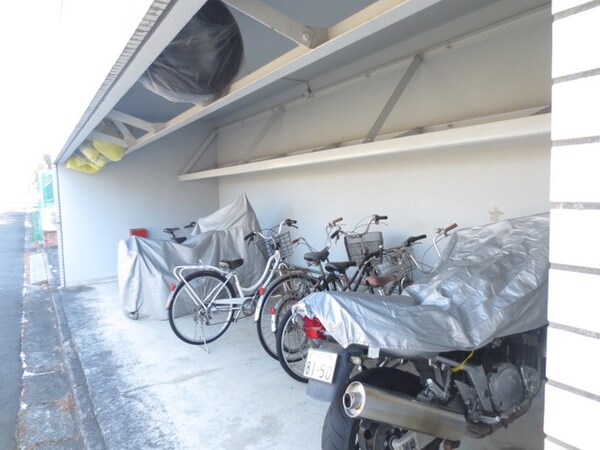 バイク置き場