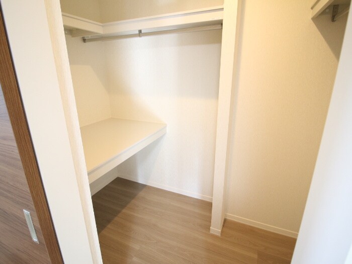 物件内観写真11　(収納)