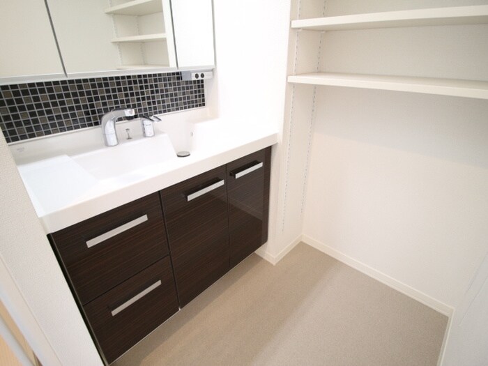 物件内観写真14　(洗面)