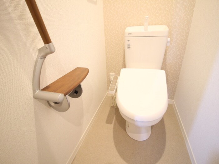 物件内観写真16　(トイレ)