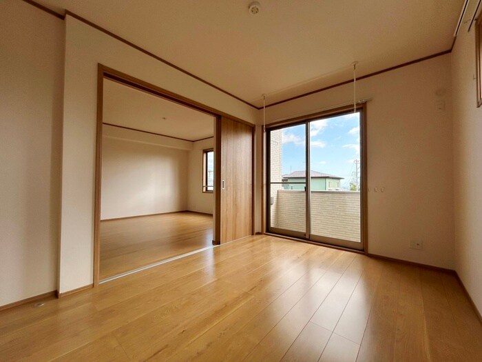 物件内観写真8　(居室)