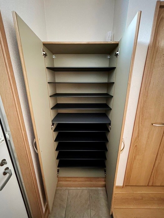 物件内観写真17　(靴箱)