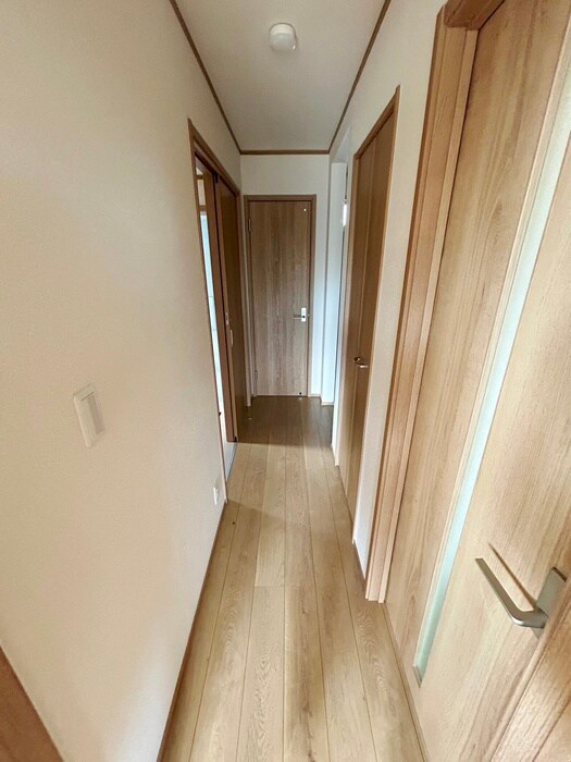 物件内観写真18　(廊下)