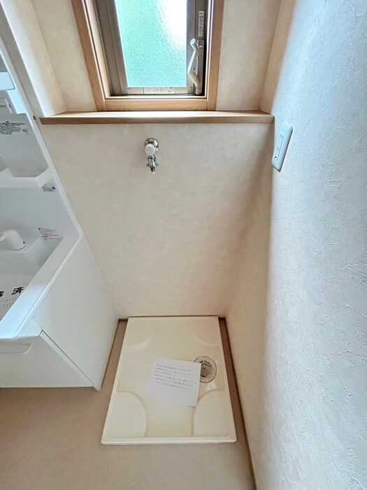 物件内観写真19　(洗濯機置場)