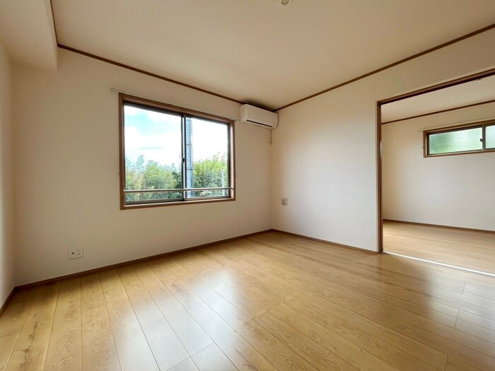 物件内観写真22　(居室)