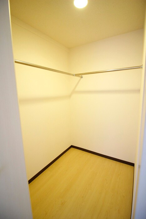 物件内観写真10　(収納)