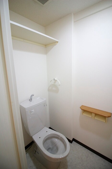 物件内観写真14　(トイレ)