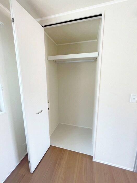 物件内観写真12　(収納)