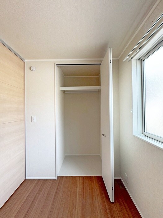 物件内観写真13　(収納)