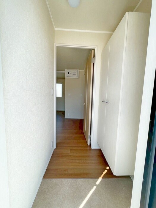物件内観写真14　(玄関)