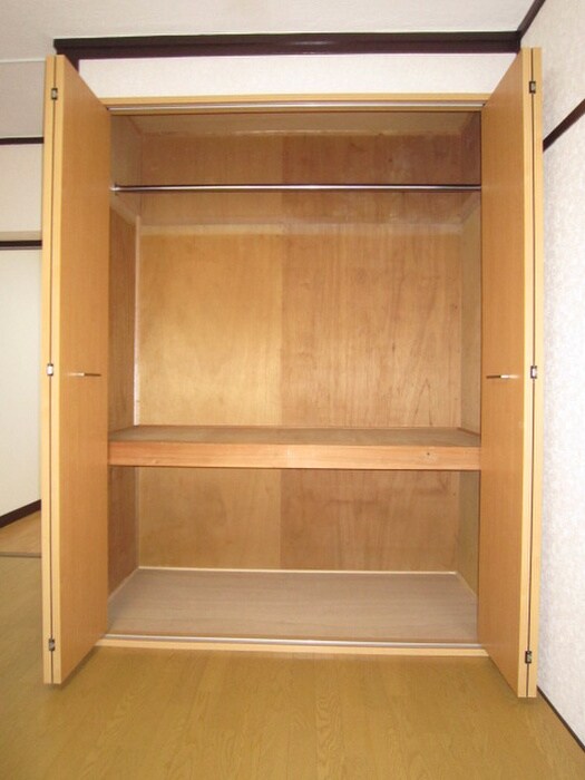 物件内観写真10　(収納)