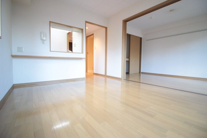 物件内観写真8　(居室)