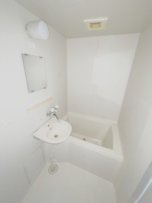 物件内観写真10　(バス／シャワールーム等)