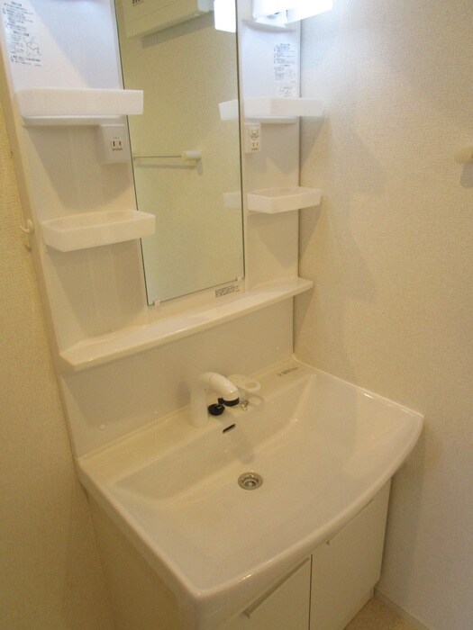 物件内観写真12　(洗面)